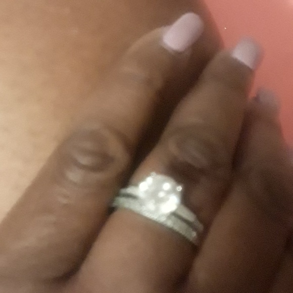 Jewelry - Picture 2 of 8